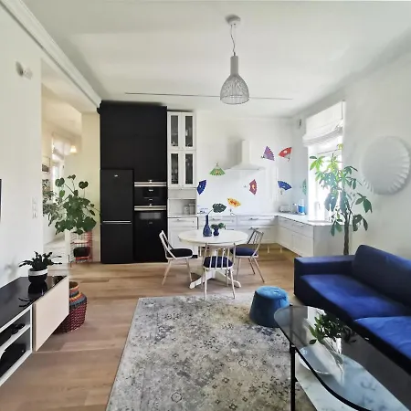 Apartman Retro In Center